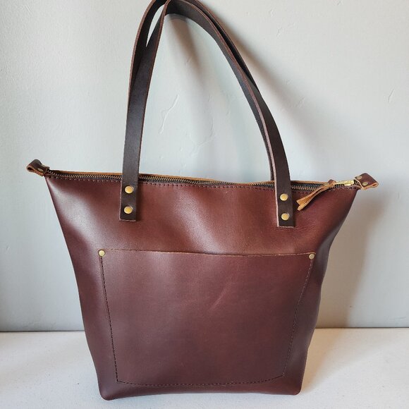 Portland Leather Tote "LIKE NEW" - Picture 12 of 16